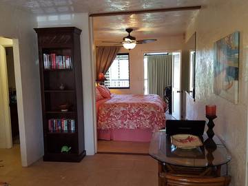 Beach Rental for 2 Guests in Poipu Beach, Koloa, Picture 2