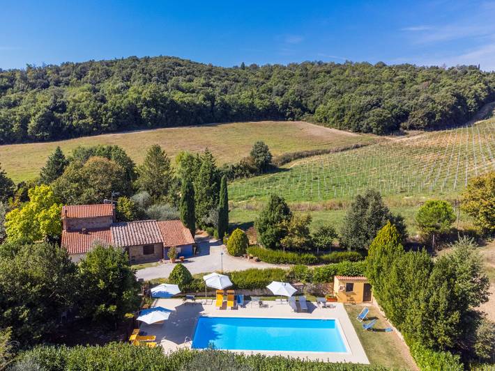 Ferieleilighet for 4 personer, med hage og balkong i tillegg til utsikt - 1