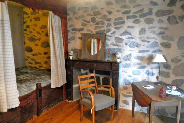 Location de vacances pour 20 personnes, avec jardin et terrasse à Dienne - 3