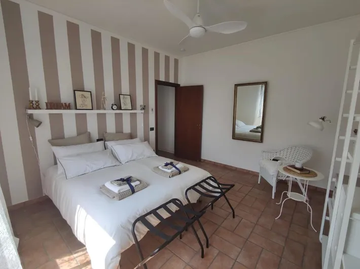 Apartamento de vacaciones para 6 personas, con jardín y vistas - 1