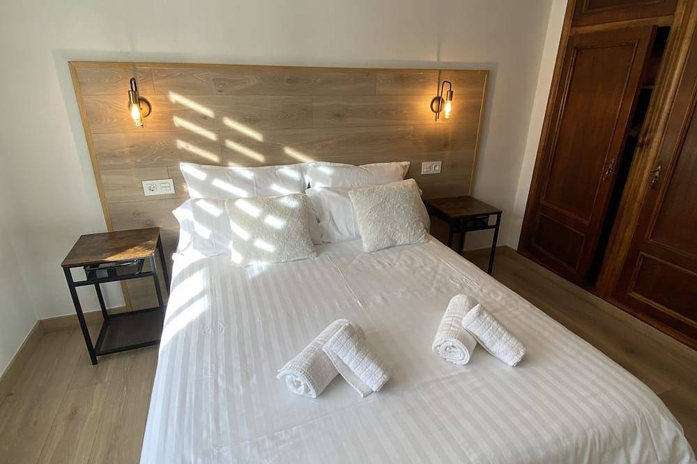 Sea and Mountain <br>Entire house private estate in Cudillero, Costa Verde (Spain)