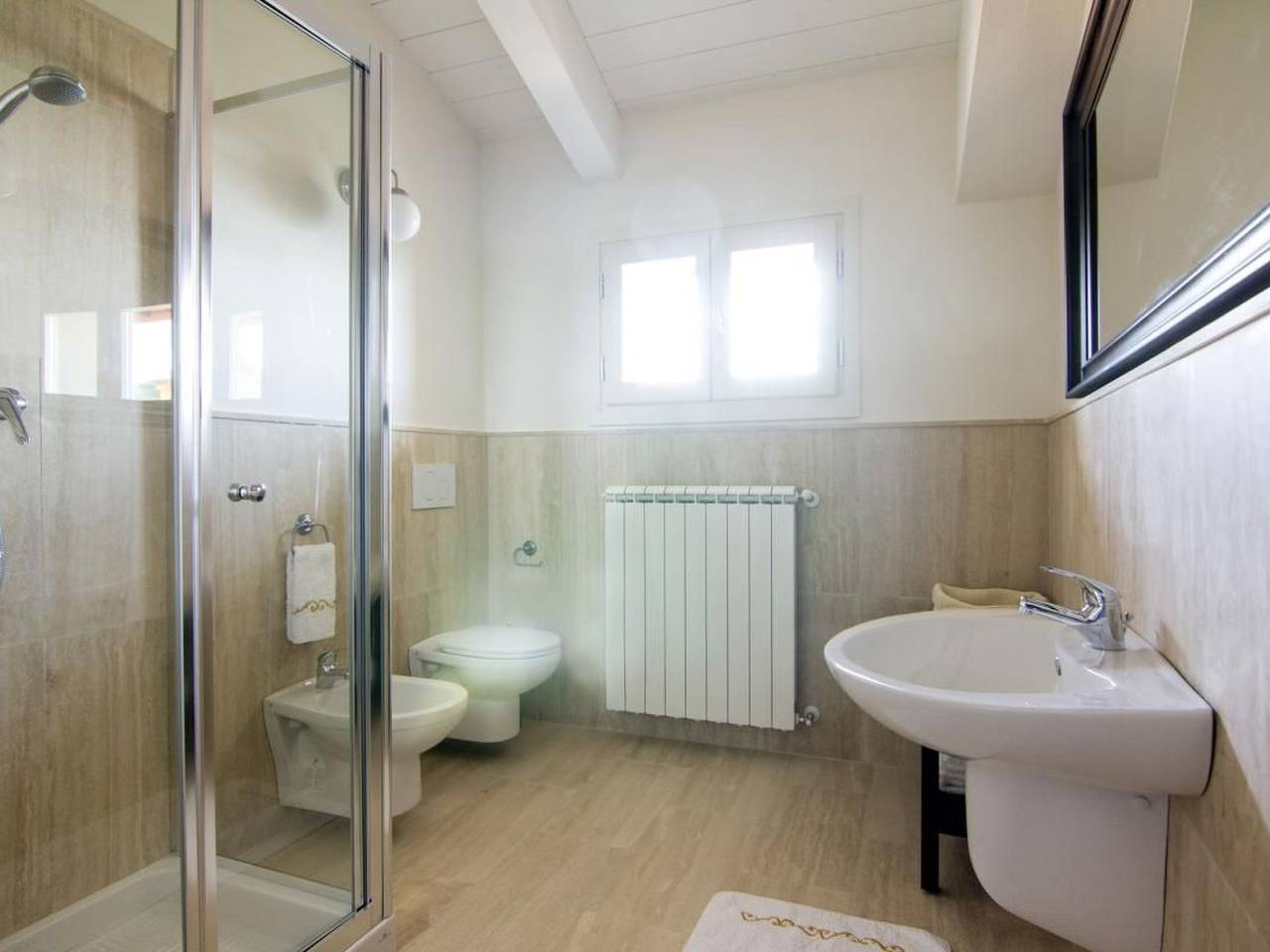 Ganze Wohnung, Wohnung "Il Cedro" Penthouse mit Aussicht in Uzzano, Pistoia Provinz