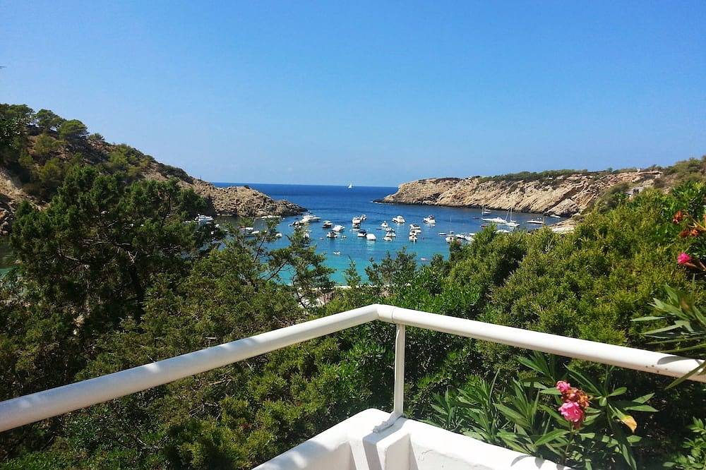 Casa con encanto junto al mar, ideal parejas i familias con niños in Cala Vedella, Sant Josep de sa Talaia