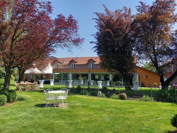 Hôtel pour 2 personnes, avec jardin et terrasse dans Graincourt-lès-Havrincourt