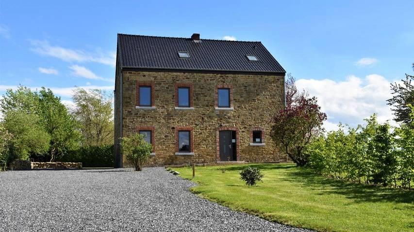 Chambre d’hôte pour 3 personnes, avec Terrasse ainsi que Jardin et Vue à Gesves