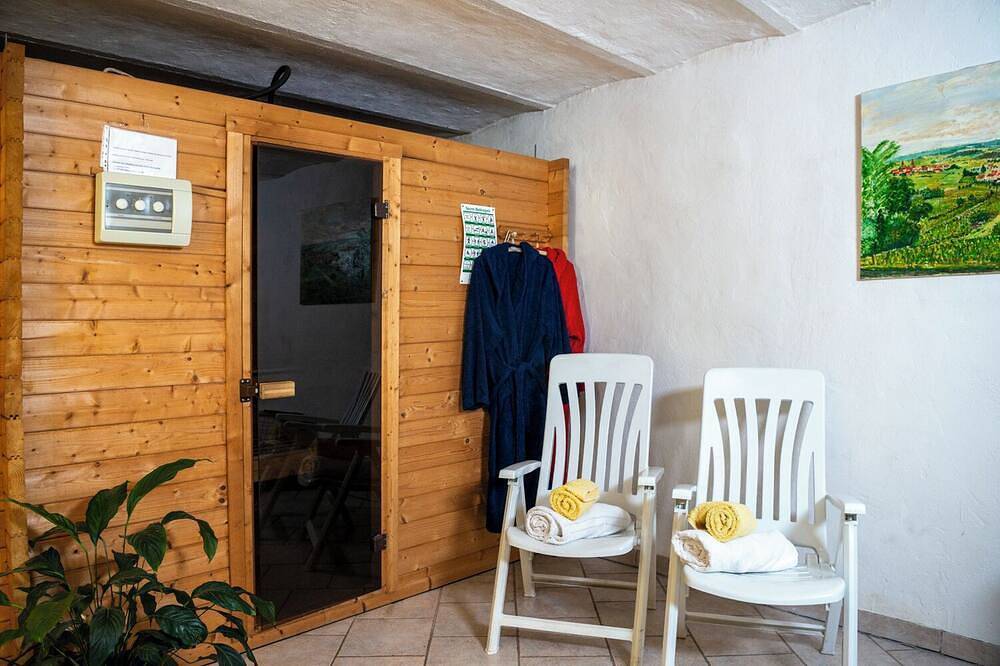 Komfortables Ferienhaus im ital. Landhausstil (Nichtraucherhaus), Wlan in Annweiler, Trifelsland