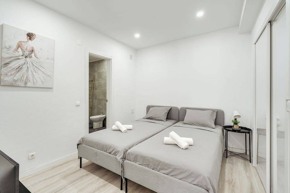 Apartamento entero, Sunny Flat w/ Jacuzzi and Balconies by Host Wise in Sesimbra, Halbinsel von Setúbal