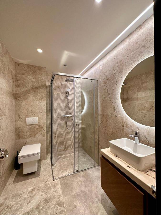 Hôtel pour 2 personnes, avec jardin ainsi que sauna et vue à Bullet - 4