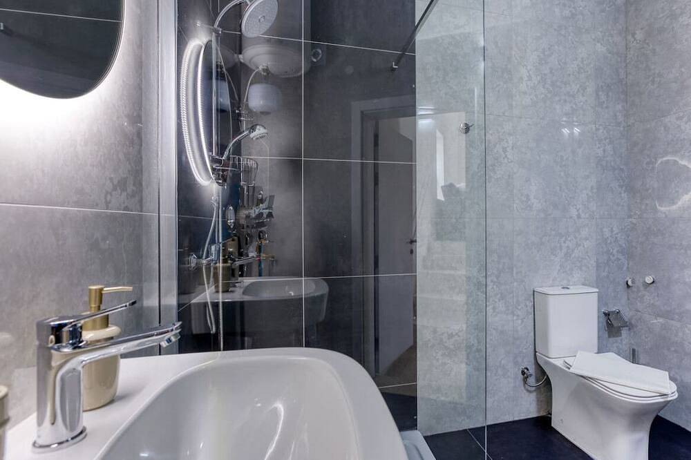 Spectacular 5Br Townhouse located in Sliema in Tas-Sliema, Insel Malta