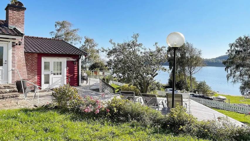 Ferienhaus mit Meerblick für 9 Personen, mit Terrasse in Schweden
