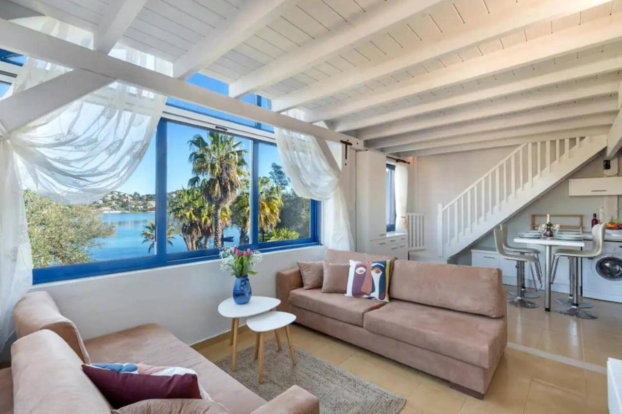 Blue Haven Beach Loft Apartment in Gouvia, Korfu