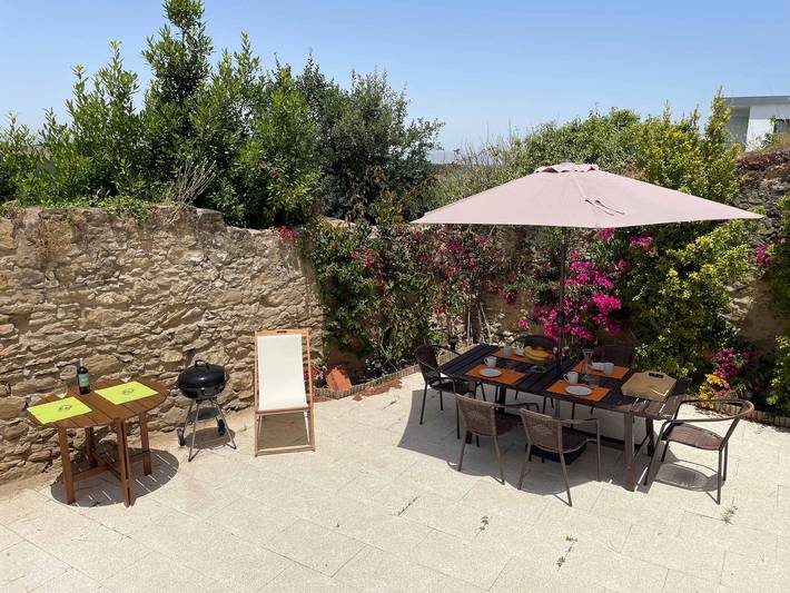 Elegant Villa Mello with Beautiful Outdoor Area in Lourinhã, Distrito de Lisboa