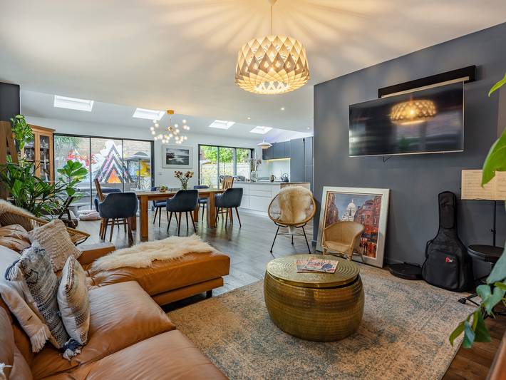 Log cabin for 10 people, with garden in Brighton
