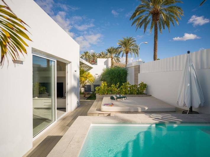 Chalet para 6 personas, con Balcón y Jacuzzi además de Terraza y Jardín en Pasito Blanco