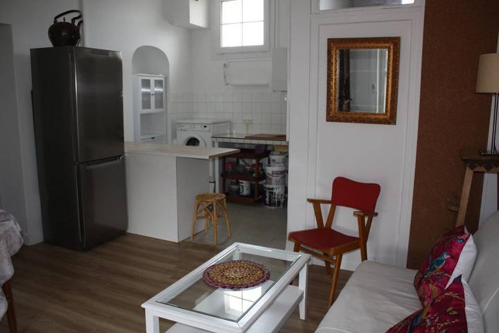 Gîte pour 4 personnes, avec vue et terrasse à Barbaste