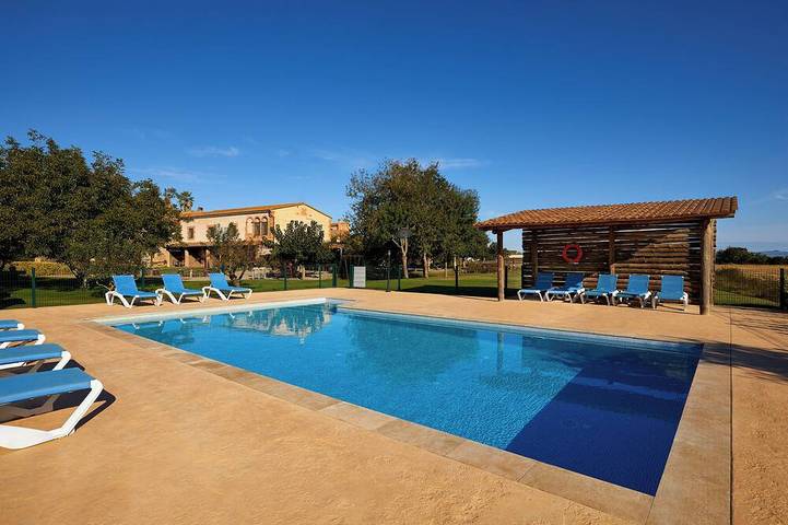 Ferienhaus für 4 Personen, mit Garten und Terrasse