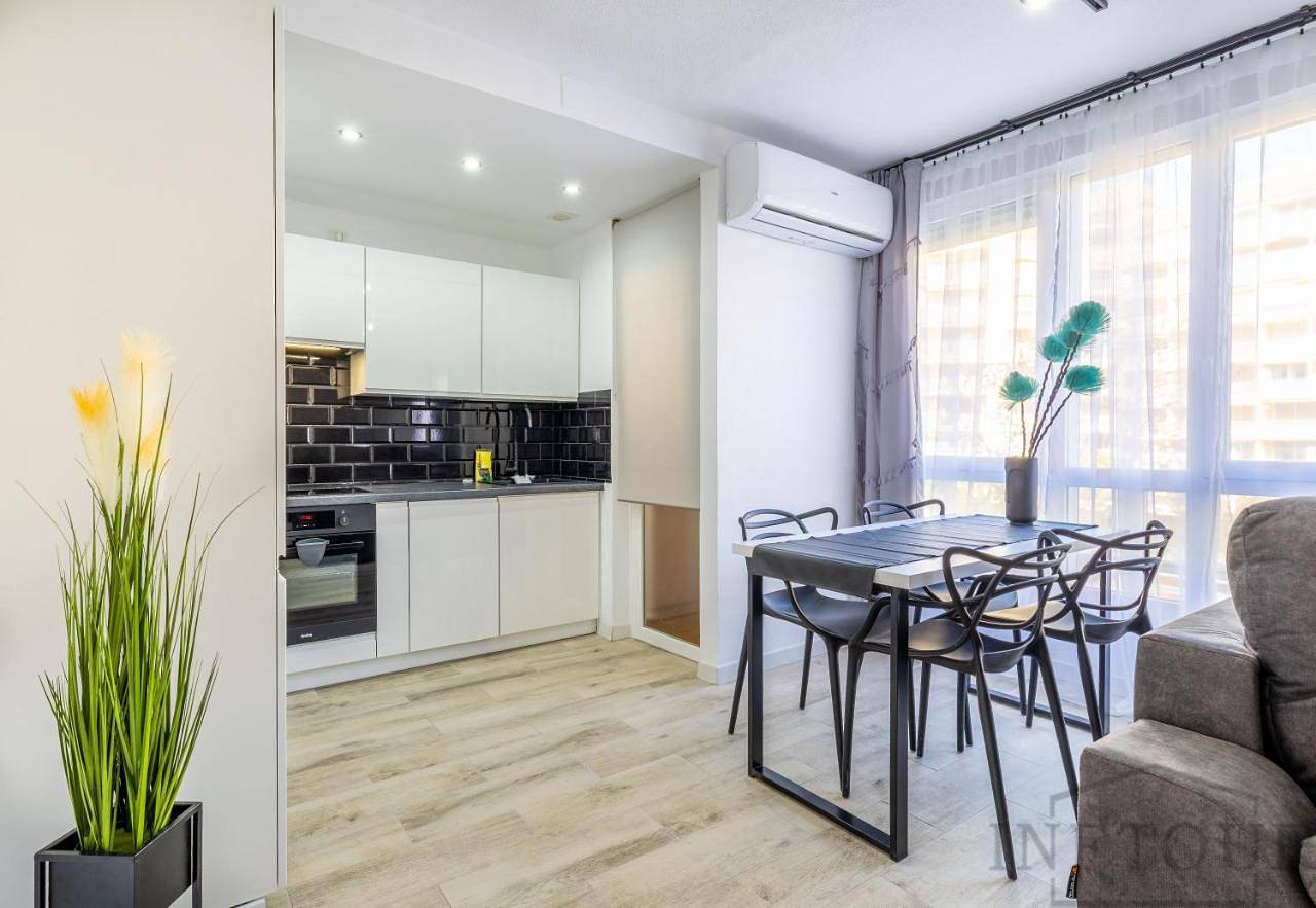 Entire apartment, Inftour Apolo Iv Apartamento in Calpe Old Town, Calpe