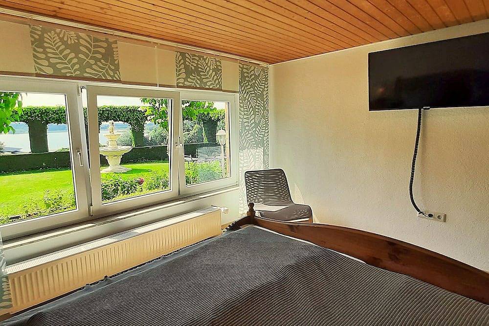 Ferienhaus am Seeblick Grill, Garten, Billard, Dart, Bike, Sauna bis 8 Personen in Driedorf, Lahn-Dill-Kreis