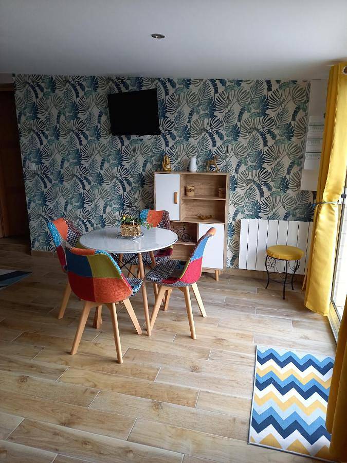 Location de vacances pour 4 personnes, avec jardin dans Embreville