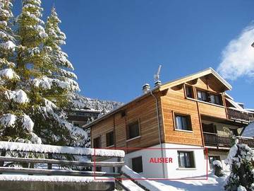 Gîte pour 4 personnes, avec jardin à Ceillac