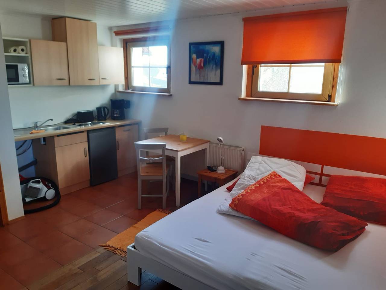 Ganze Wohnung, Ferienwohnung 'Dörflich' mit Gemeinschaftsgarten und Wi-Fi in Meinerzhagen, Märkischer Kreis