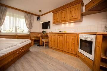 B&b für 2 Personen in Schörfling am Attersee, Bezirk Vöcklabruck, Bild 1