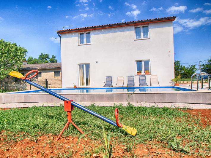 Ferienhaus für 9 Personen mit Terrasse in Pomer, Südküste Istrien