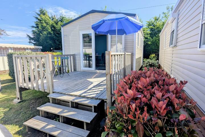 Bungalow pour 2 personnes, avec piscine et terrasse ainsi que sauna et jacuzzi, animaux acceptés