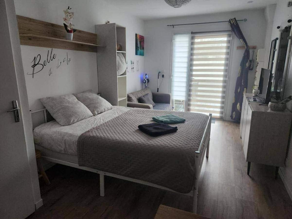 One-Bedroom House in Saint-Martin-des-Marais, Région de Caen