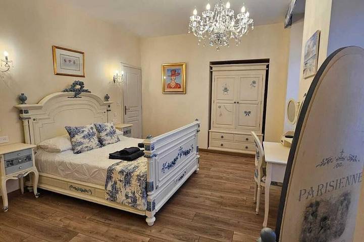 Gîte pour 2 personnes, avec Jardin et Piscine à Ribérac - 2