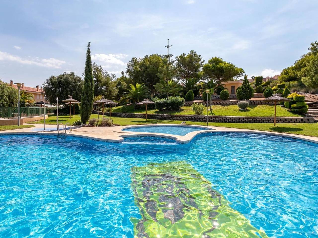 Mit gemeinschaftlichem Pool in Santa Pola, Costa Blanca
