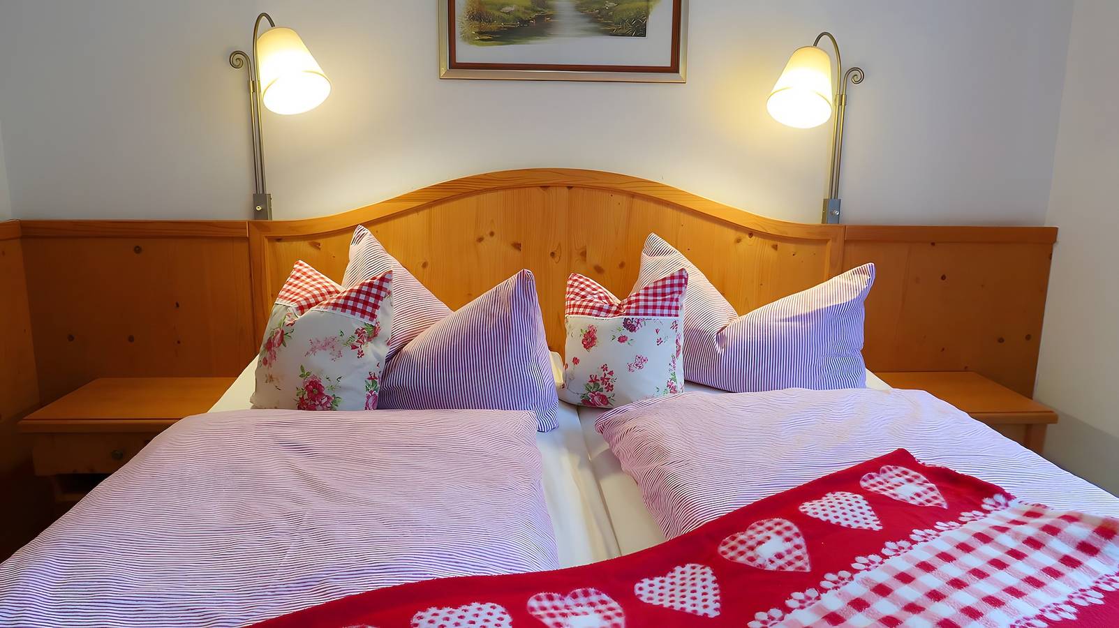 Ganze Wohnung, Ferienwohnung 'Enzian' mit Bergblick, privater Terrasse und Wi-Fi in Altglashütten (Feldberg), Feldberg