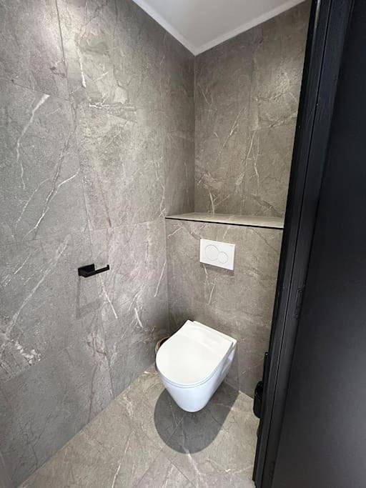 Gîte pour 3 personnes, avec jardin à Montfort-le-Gesnois - 3