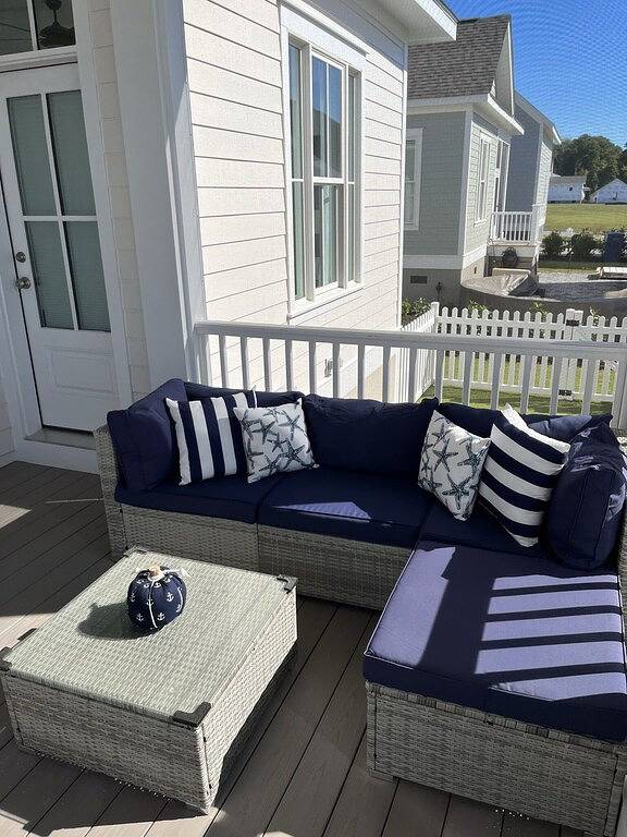 Vacation rental for 9 people, with balcony and pool in Cape Charles