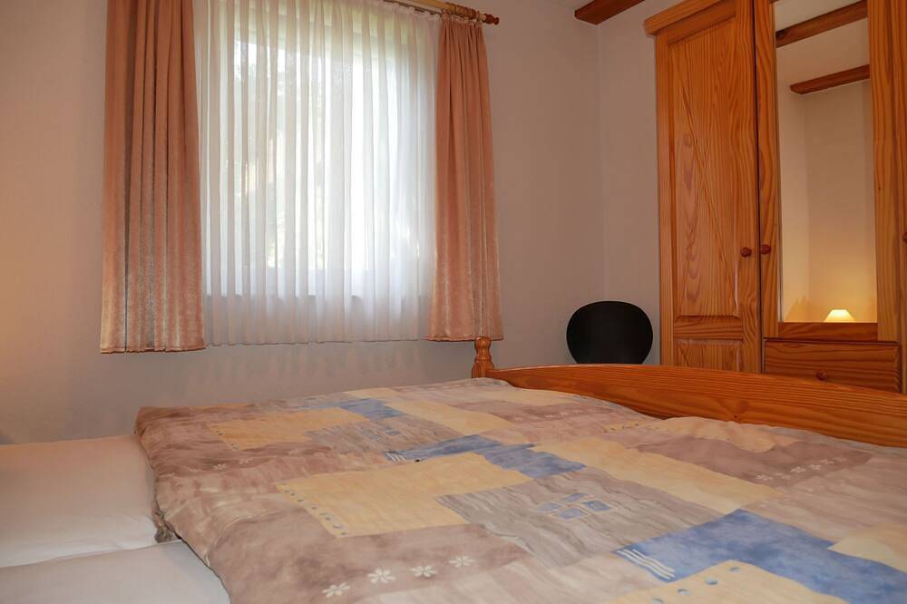 Entire apartment, Apartment with balcony - Schwalbenhof Görke, quiet location, balcony or terrace in Dargen, Usedom