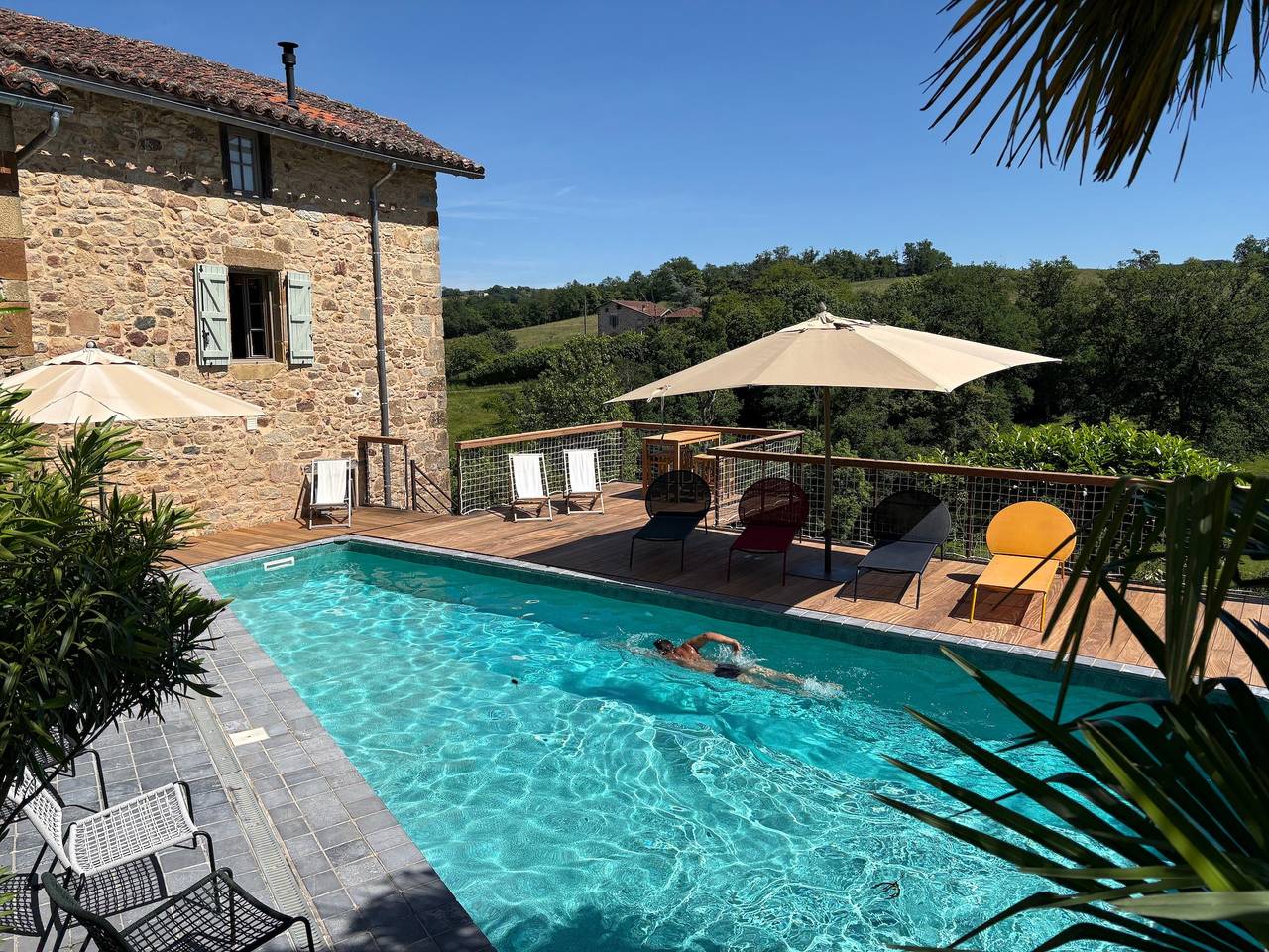 Chambre d'hôtes Cachou avec piscine partagée, terrasse privée et Wi-Fi in Felzins, Lot