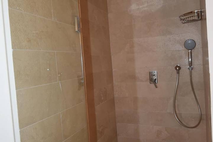 Villa für 6 Personen, mit Balkon und Sauna sowie Garten am Gardasee - 4