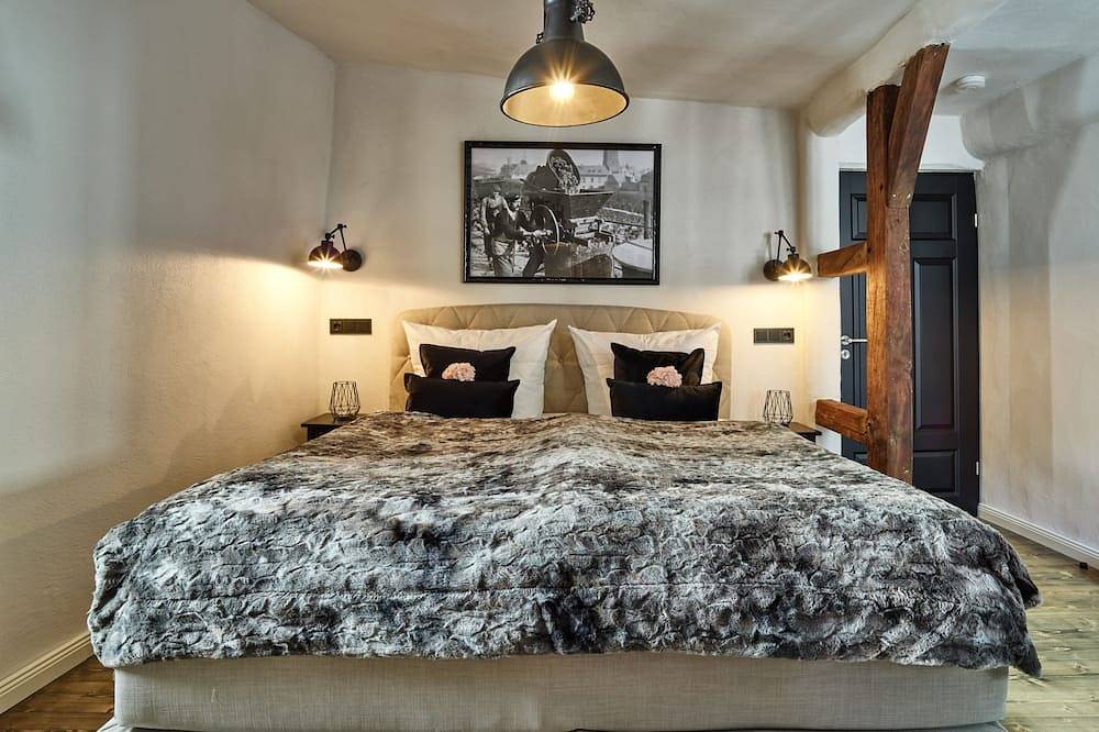 Luxurious, feel-good half-timbered house with a terrace and a view of the vineyards in Bernkastel-Kues, Bernkastel-Kues & Umgebung