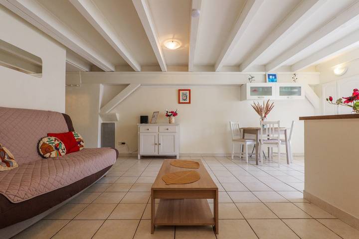 Hel lägenhet, Charming One-Bedroom Apartment in the Heart of Vals-les-Bains in Vals-les-Bains, Parc naturel régional des Monts d'Ardèche