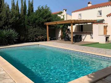Cottage pour 8 personnes, avec piscine et jardin à Salses-le-Château