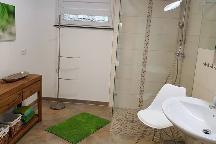 Ferienhaus für 6 Personen, mit Balkon und Garten in Groß Nemerow - 2