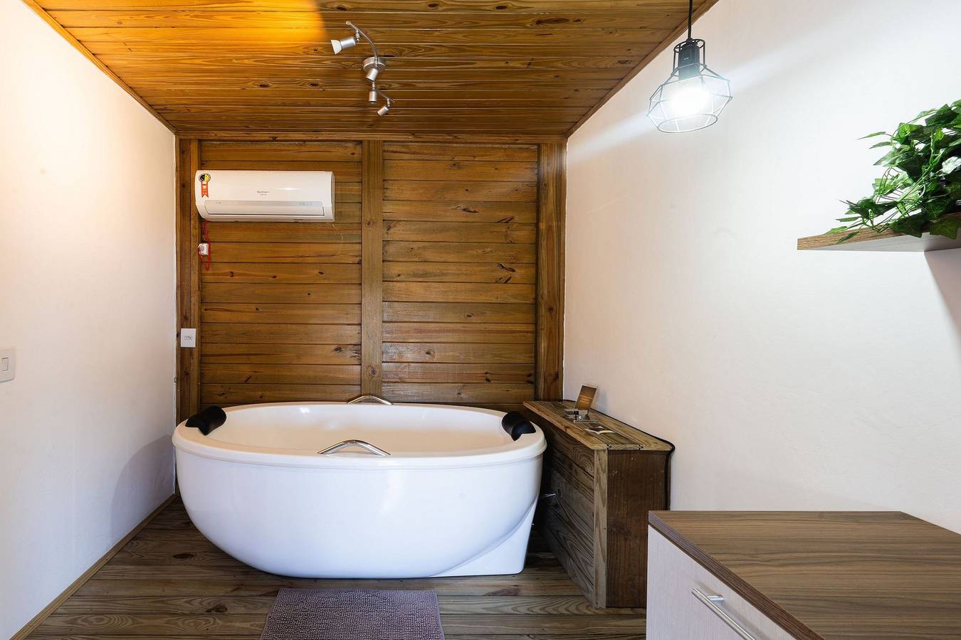 Apartamento entero, Suite Deluxe Queen e Banheira - Solar dos Lírios in Ibiraquera, Imbituba