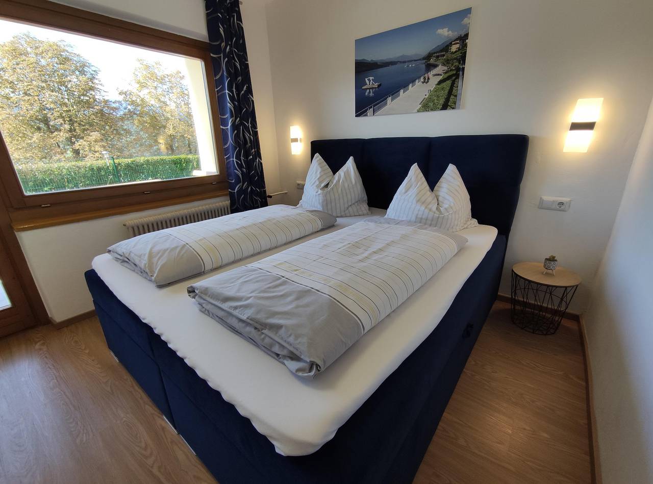 Doppelzimmer mit Südterasse (inklusive Frühstück) in Millstatt, Bezirk Spittal an der Drau