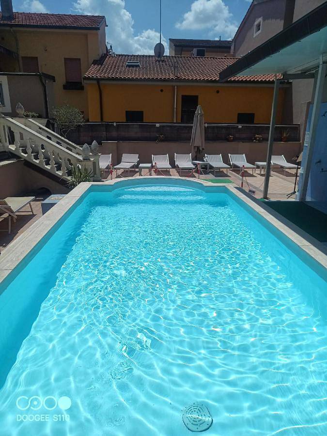 Hôtel pour 4 personnes, avec piscine et terrasse à Montecatini-Terme - 3