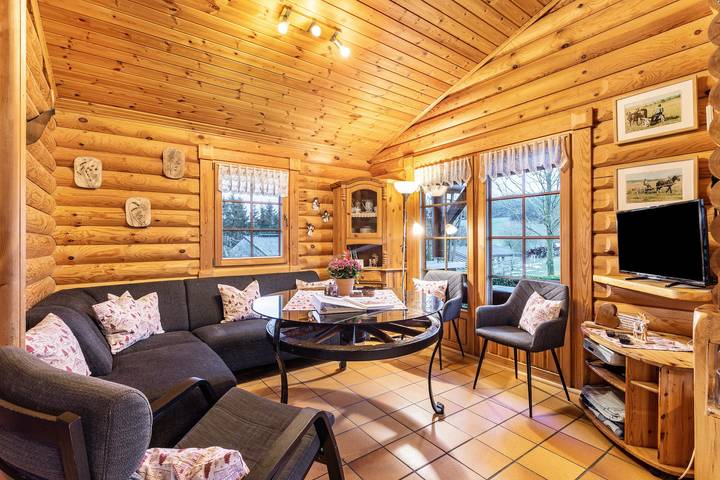 Ferienhaus für 8 Personen, mit Garten im Sauerland - 2