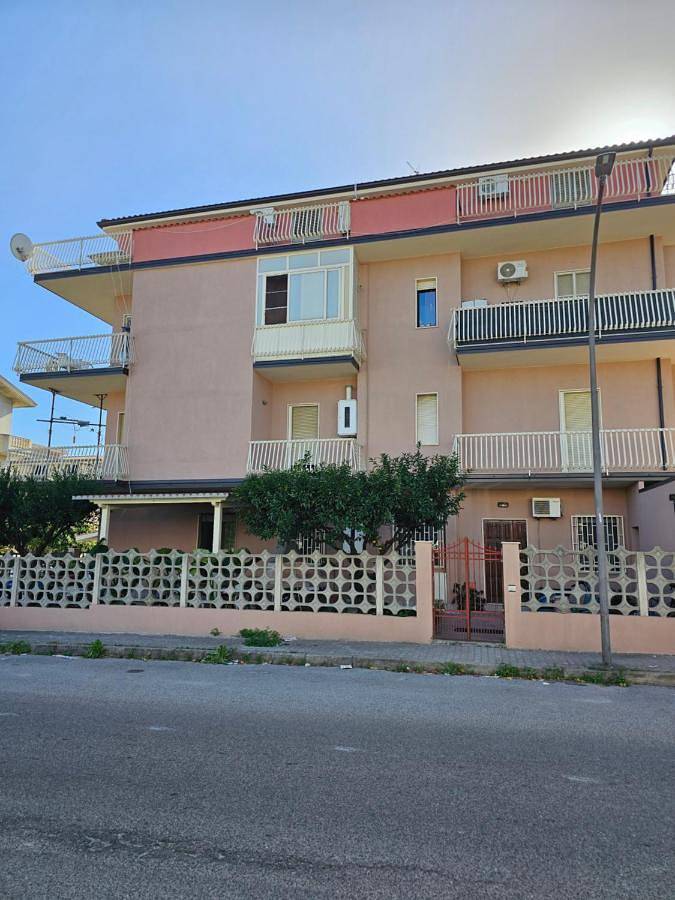 Gîte pour 6 personnes, avec Balcon ainsi que Terrasse et Vue à Bianco (homonymie) - 4