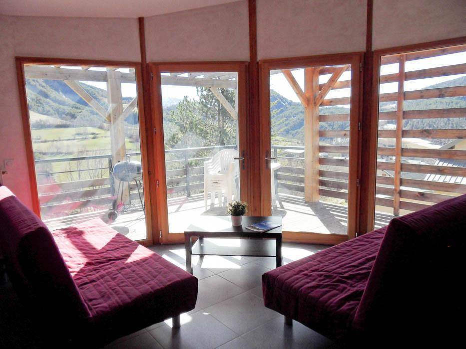 Gîte für 14 Personen mit Terrasse in Auzet, Alpes-de-Haute-Provence