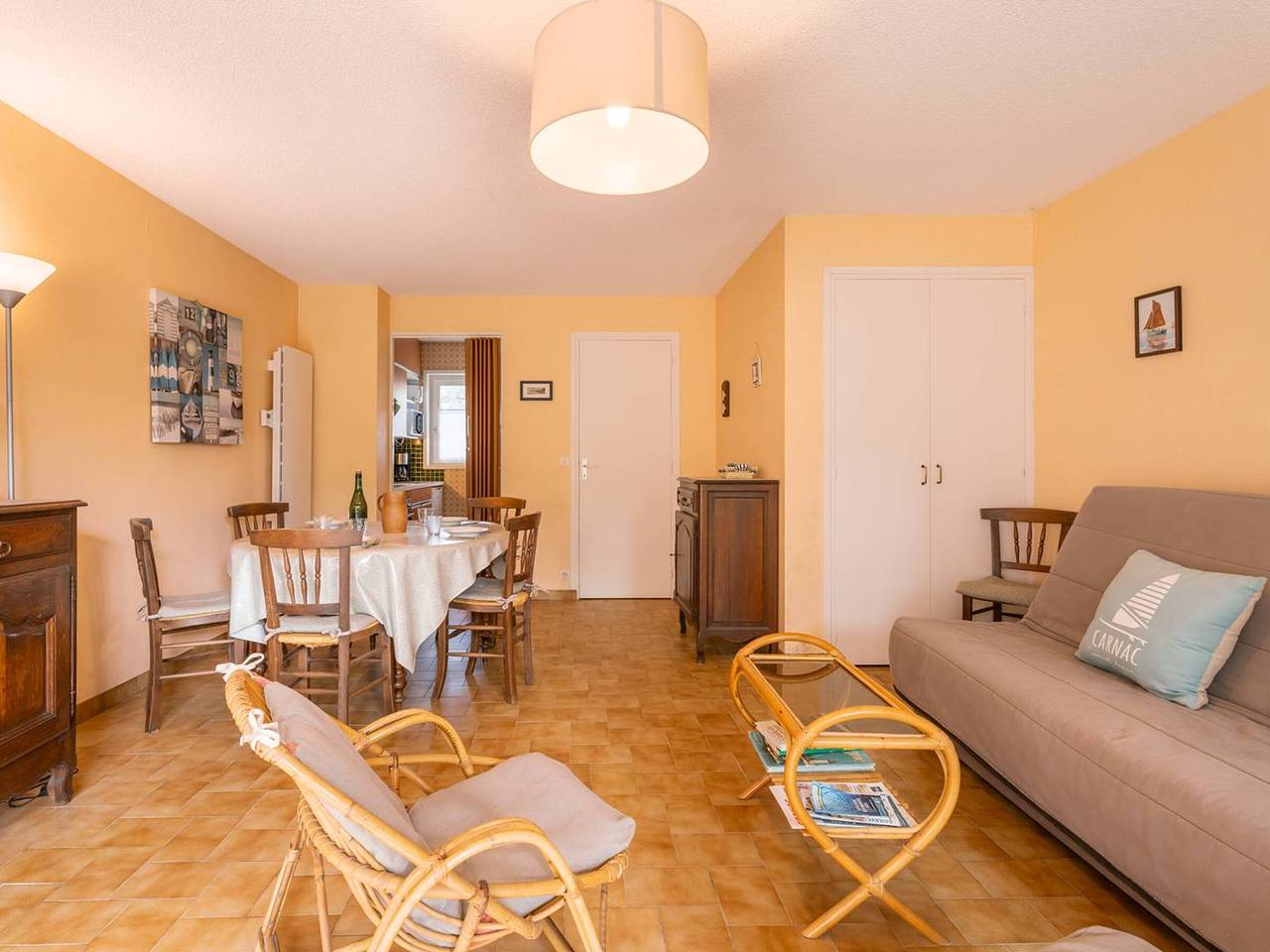 Ganze Wohnung, Gemütliche 2-Zimmer-Wohnung für 5 Personen, nur 250m vom Strand entfernt mit Terrasse und Garten in Carnac Plage, Carnac