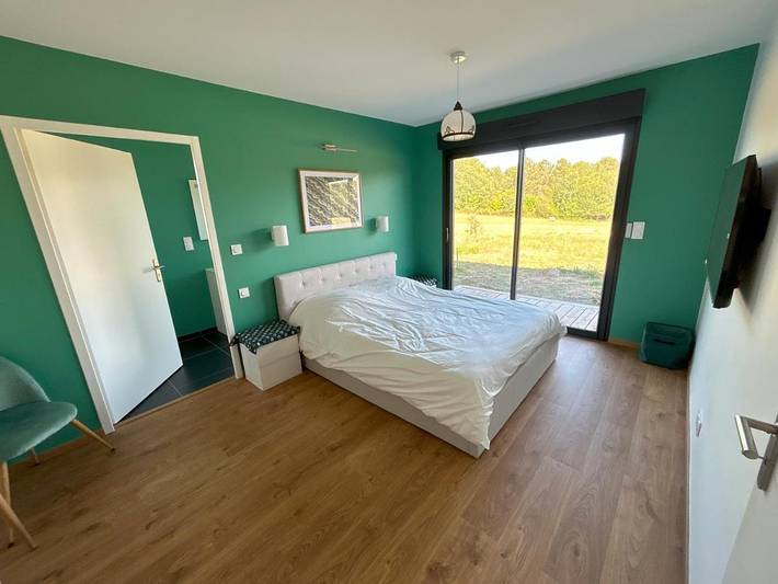 Chambre d’hôte pour 6 personnes, avec jardin et terrasse ainsi que vue et piscine en Aquitaine - 3