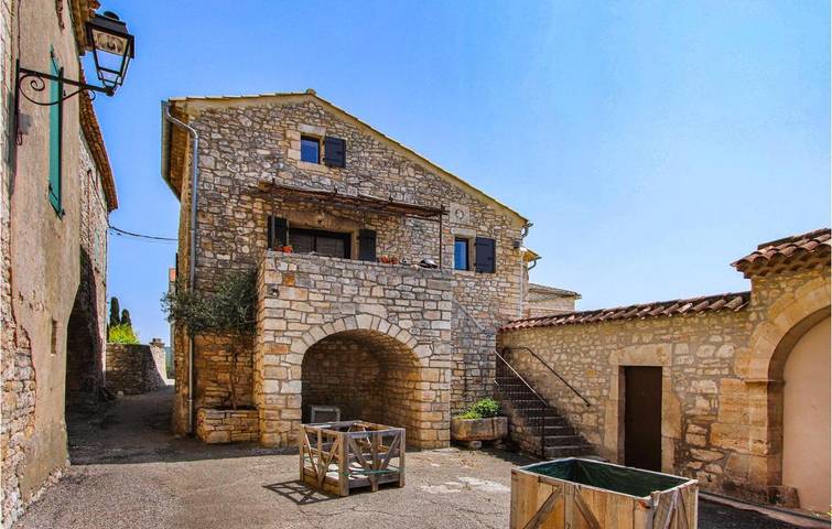 Location de vacances pour 4 personnes, avec terrasse à Orgnac-l'Aven - 2